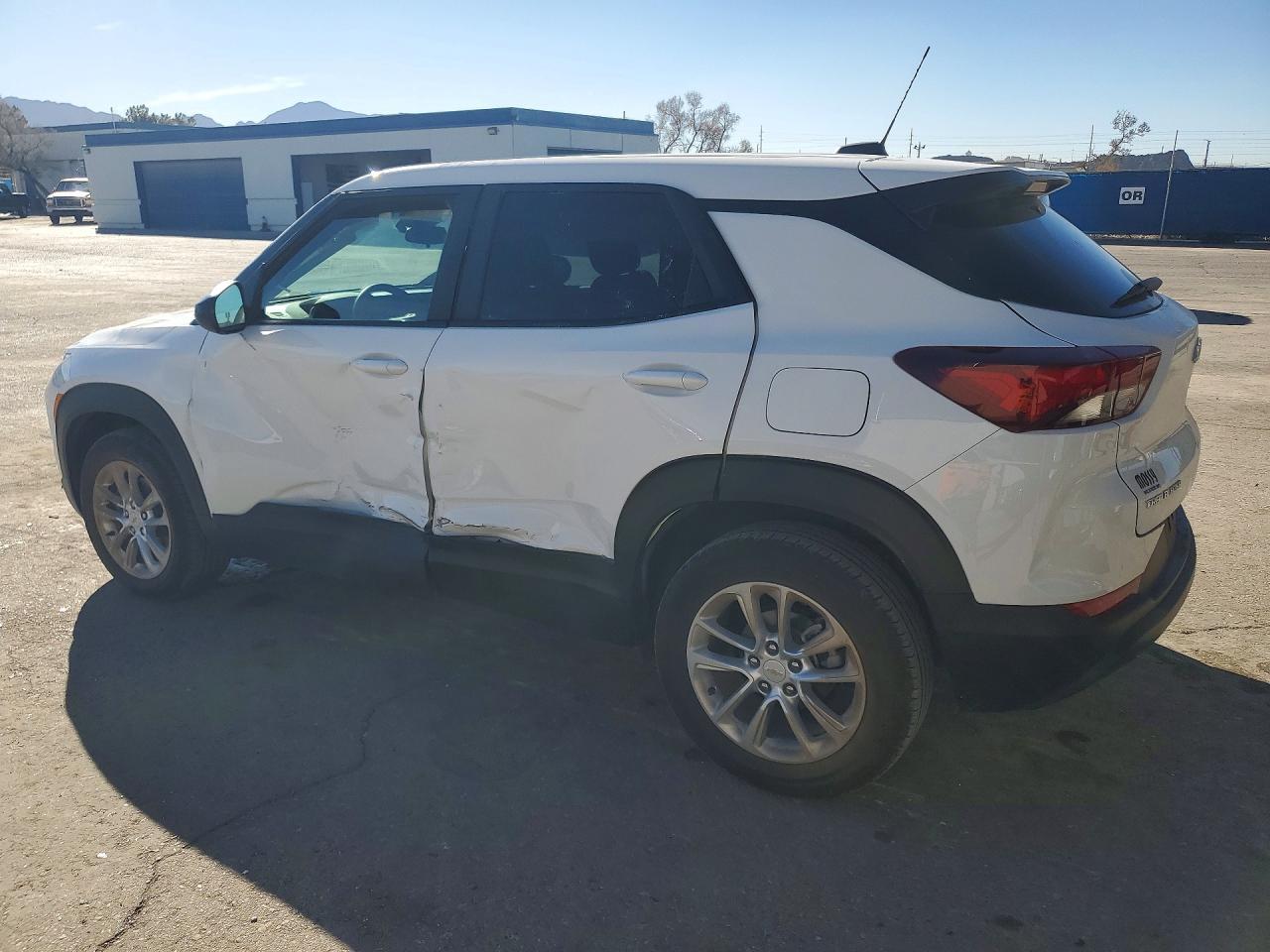 2024 Chevrolet Trailblazer Ls - zdjęcie 2