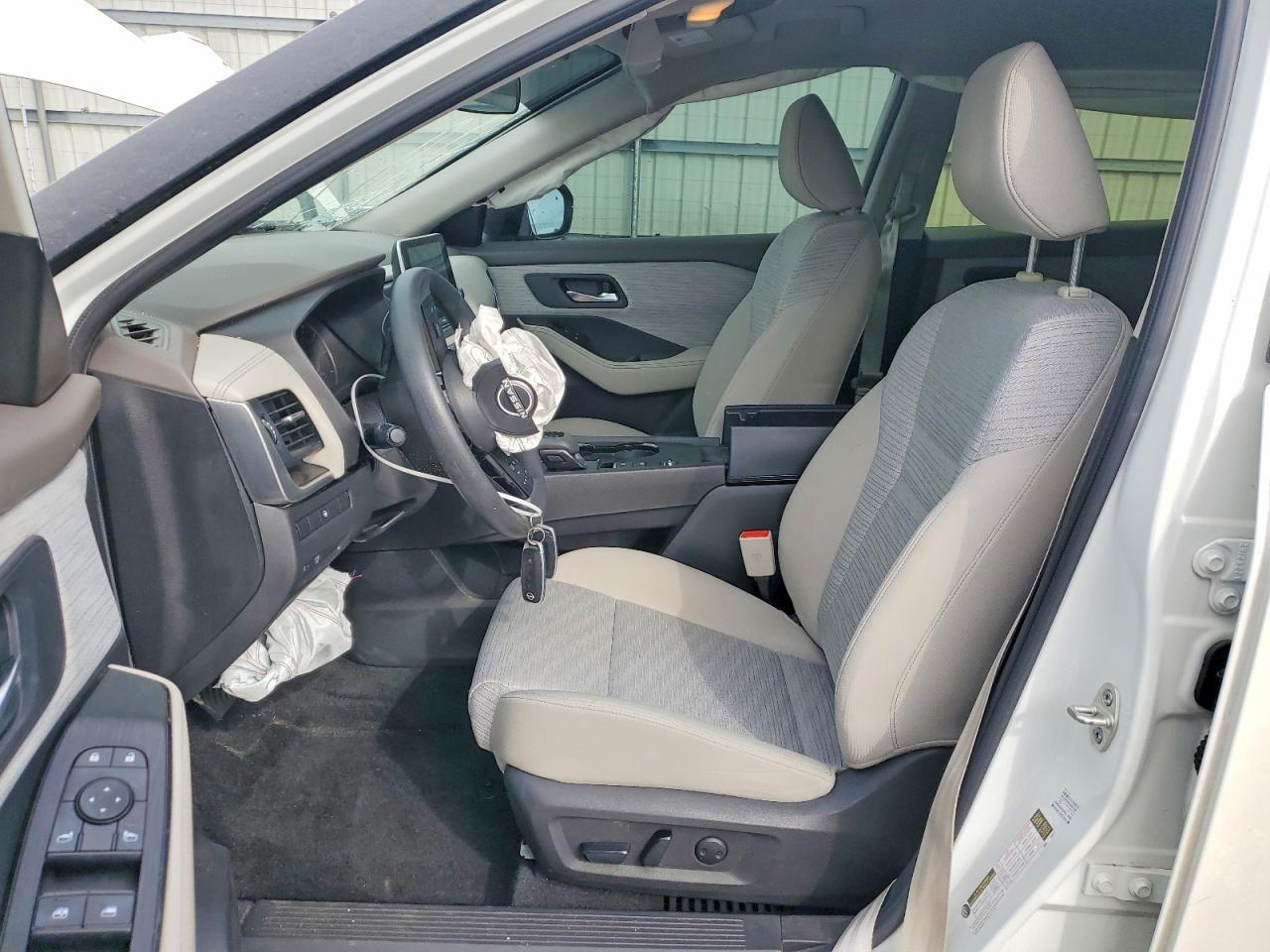 2023 Nissan Rogue Sv - zdjęcie 7