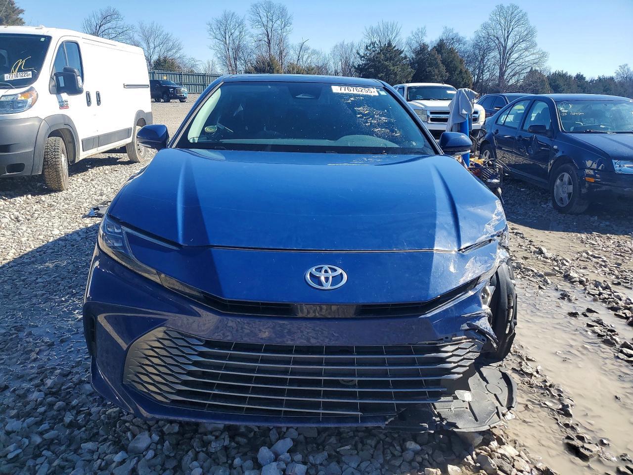 2025 Toyota Camry Xse - zdjęcie 5