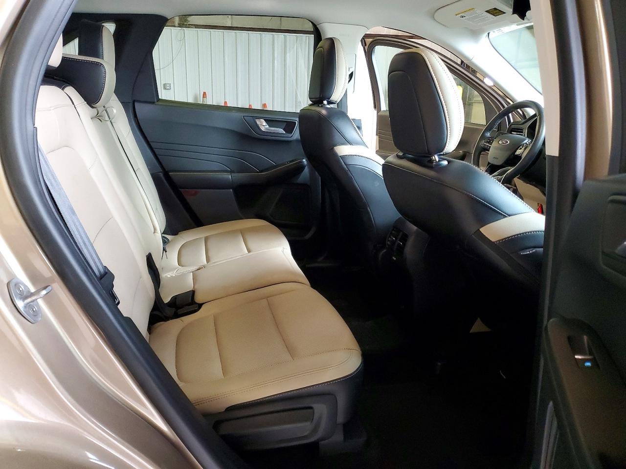 2021 Ford Escape Sel - zdjęcie 11