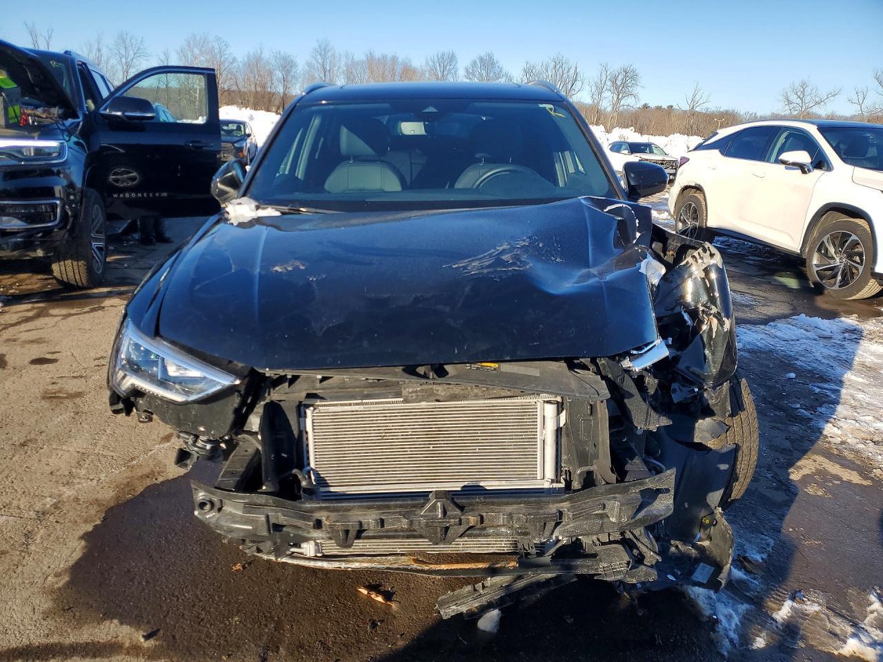 2024 Audi Q3 Premium Plus S Line 45 - zdjęcie 5