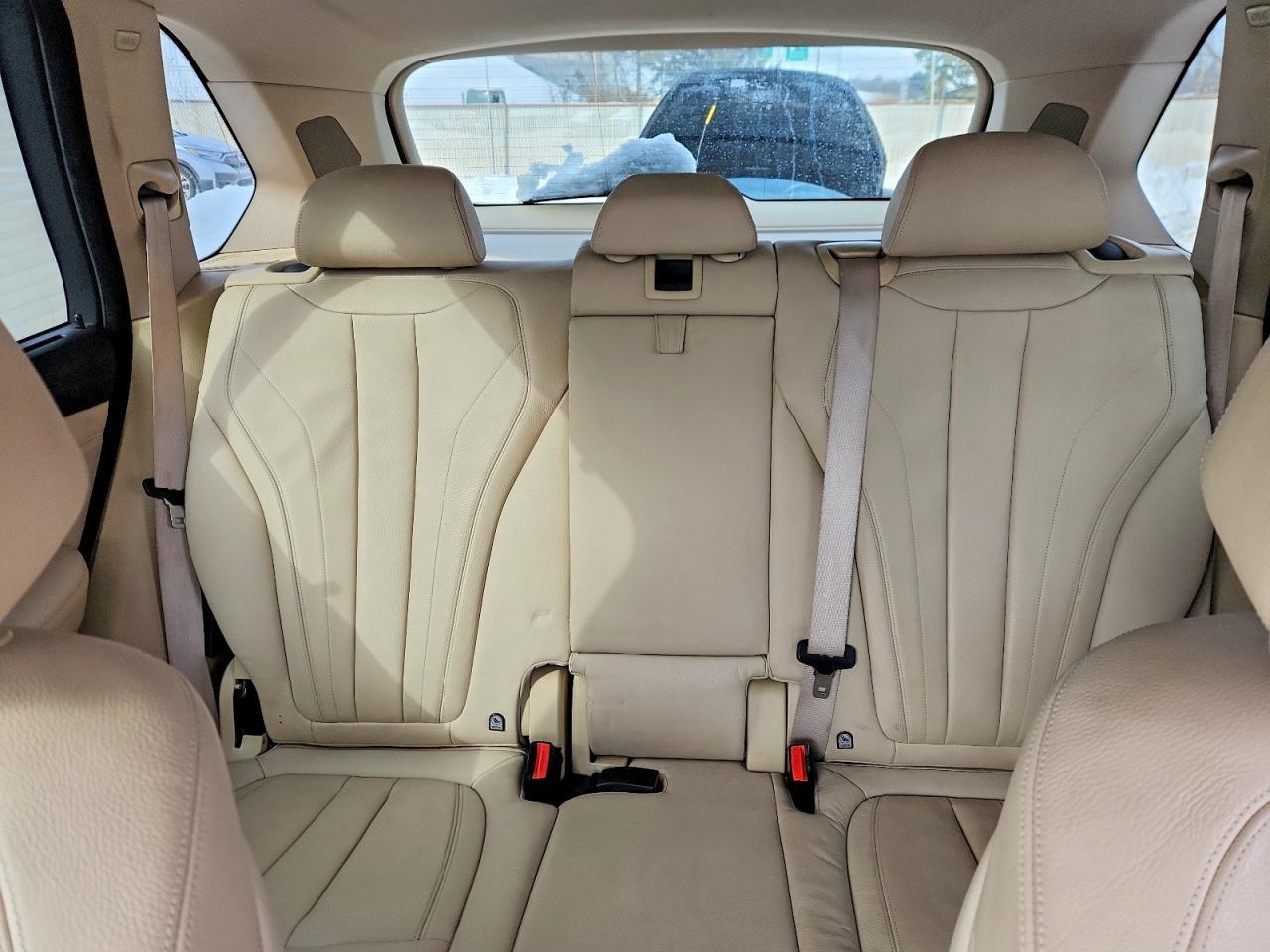 2015 BMW X5 xDrive50I - zdjęcie 10
