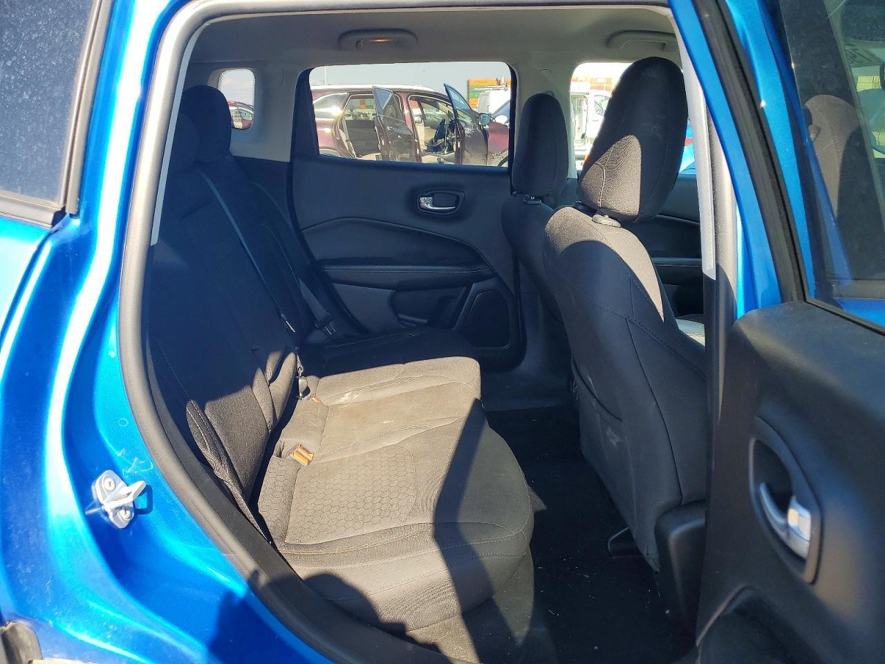 2018 Jeep Compass Sport - zdjęcie 11