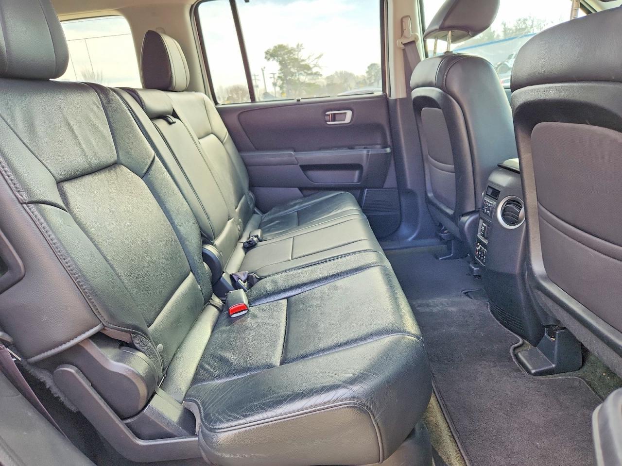 2014 Honda Pilot Touring - zdjęcie 11