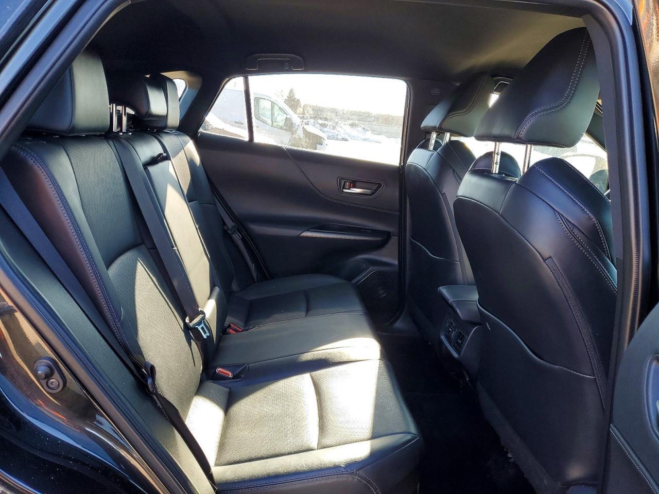 2021 Toyota Venza Le - zdjęcie 11