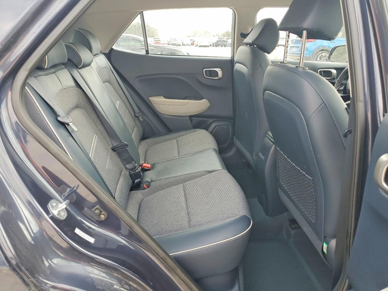 2023 Hyundai Venue Limited - zdjęcie 11