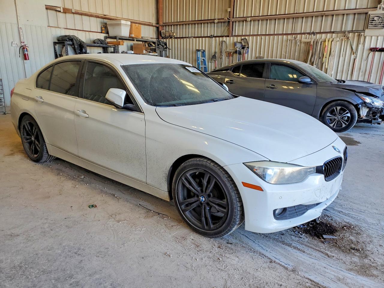 2015 BMW 320 I - zdjęcie 4