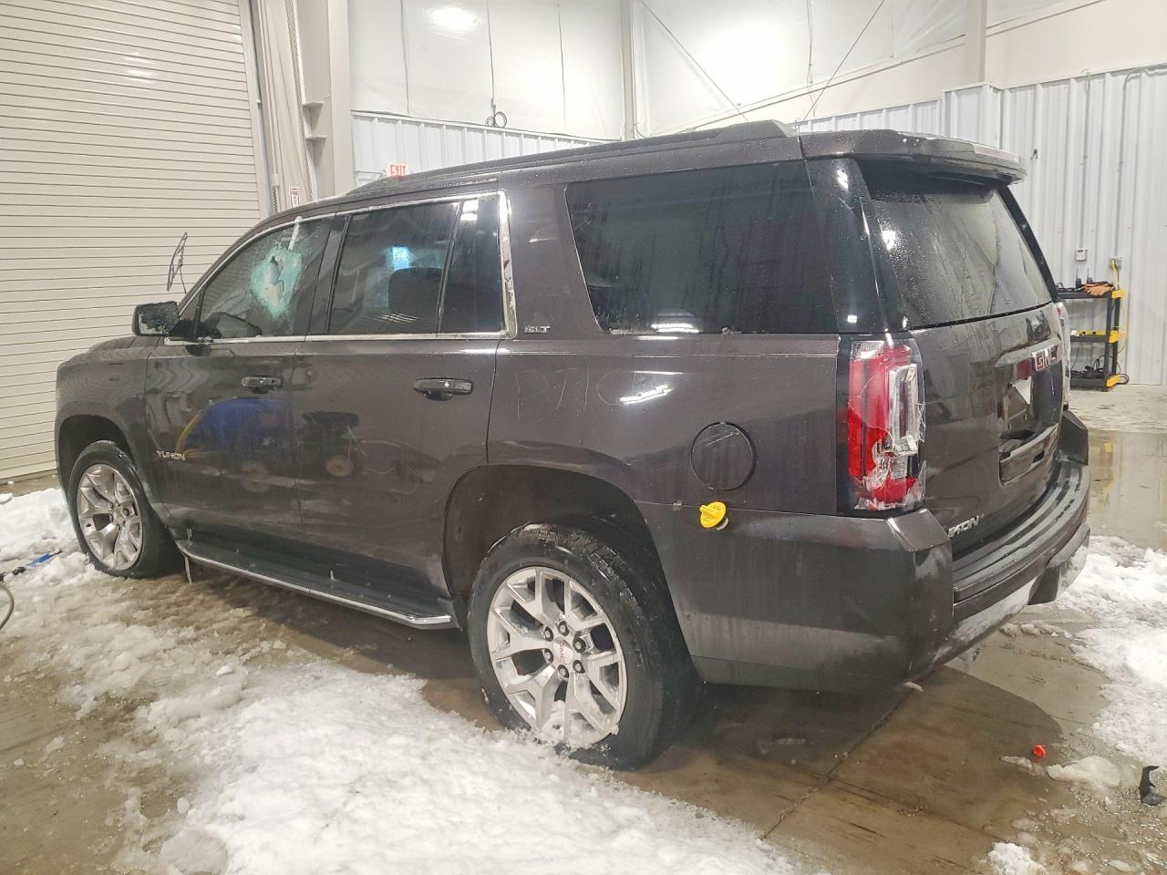 2015 GMC Yukon Slt - zdjęcie 2