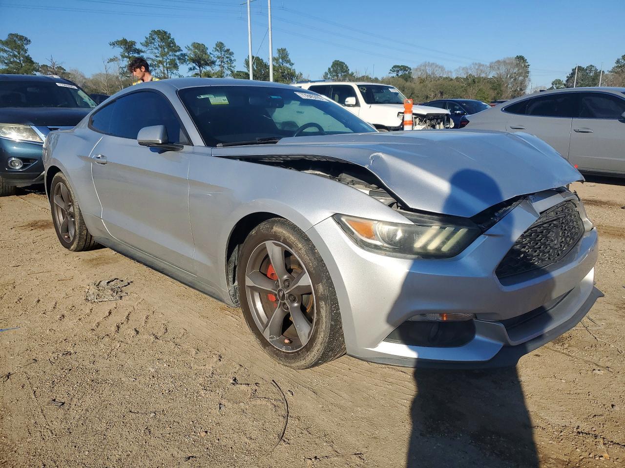 2016 Ford Mustang - zdjęcie 4