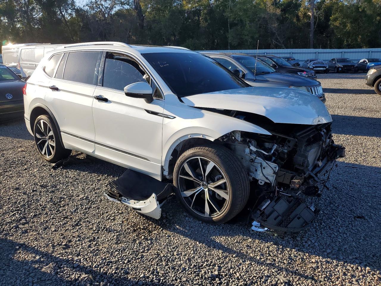 2022 Volkswagen Tiguan Sel R-Line - zdjęcie 4