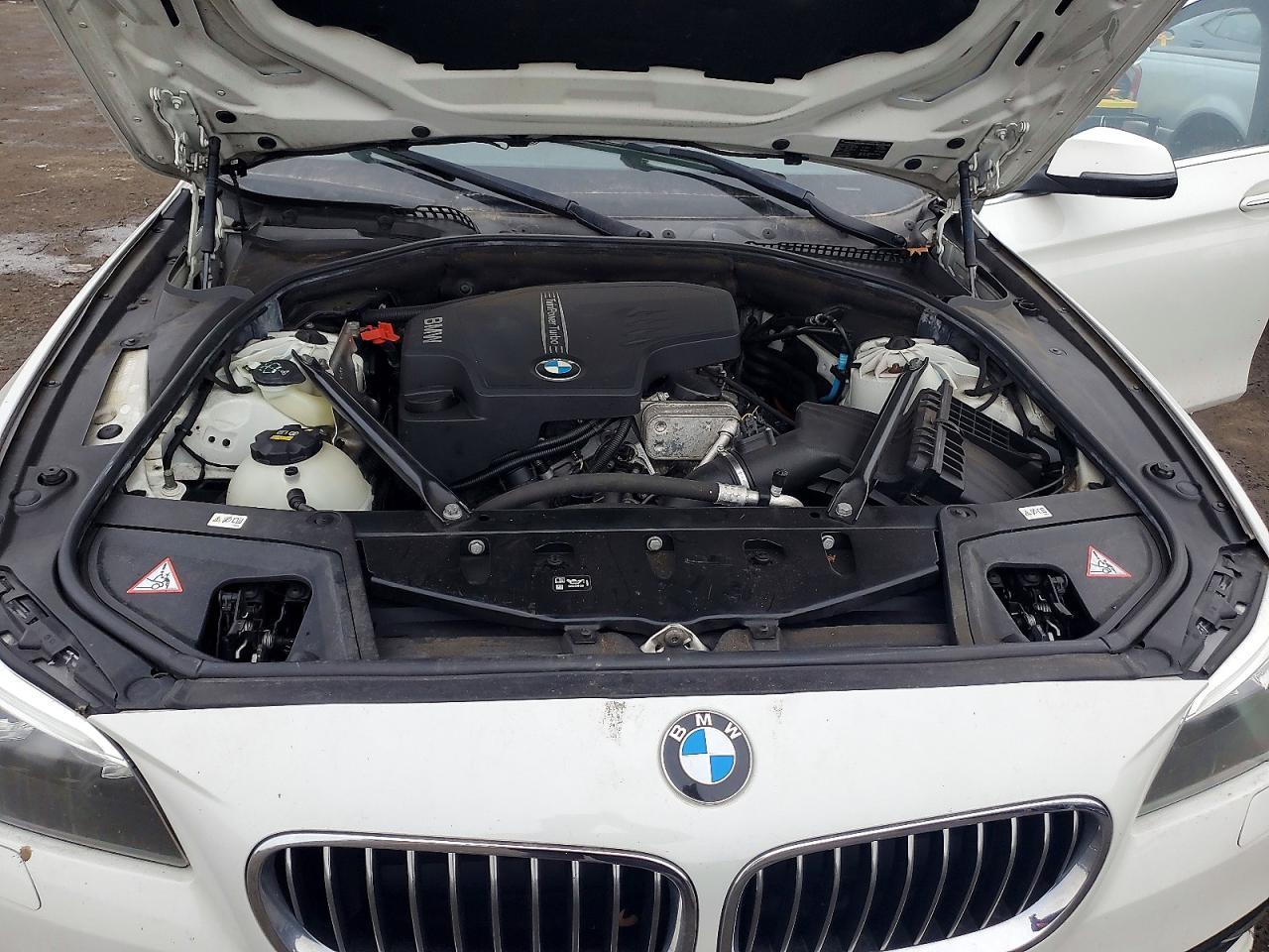 2016 BMW 528 Xi - zdjęcie 11