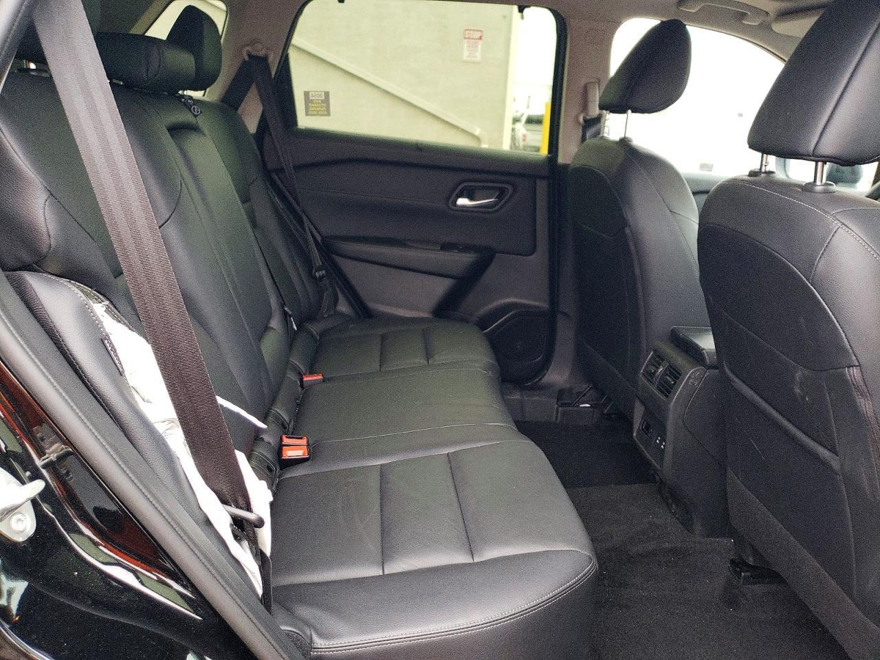 2025 Nissan Rogue Sl - zdjęcie 11