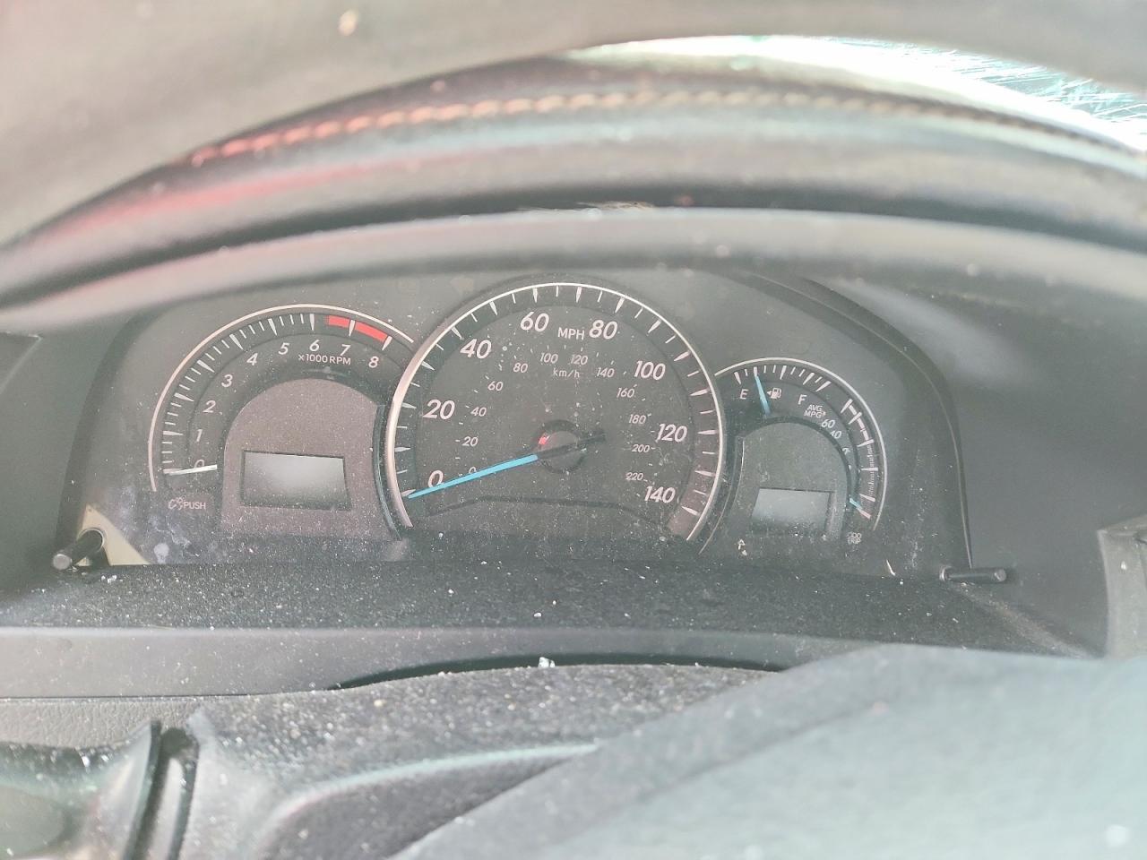 2014 Toyota Camry Le - zdjęcie 9