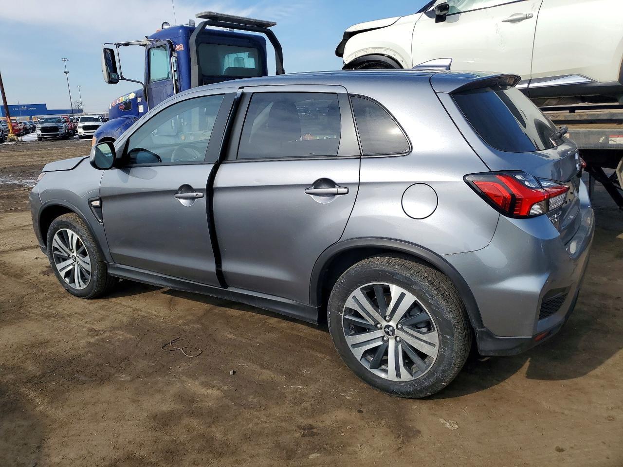 2024 Mitsubishi Outlander Sport S/Se - zdjęcie 2