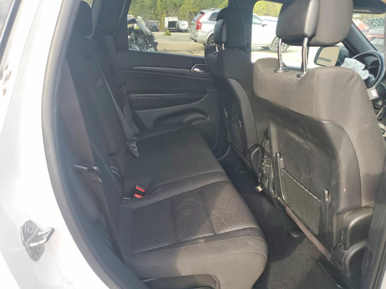 2021 Jeep Grand Cherokee Laredo - zdjęcie 11