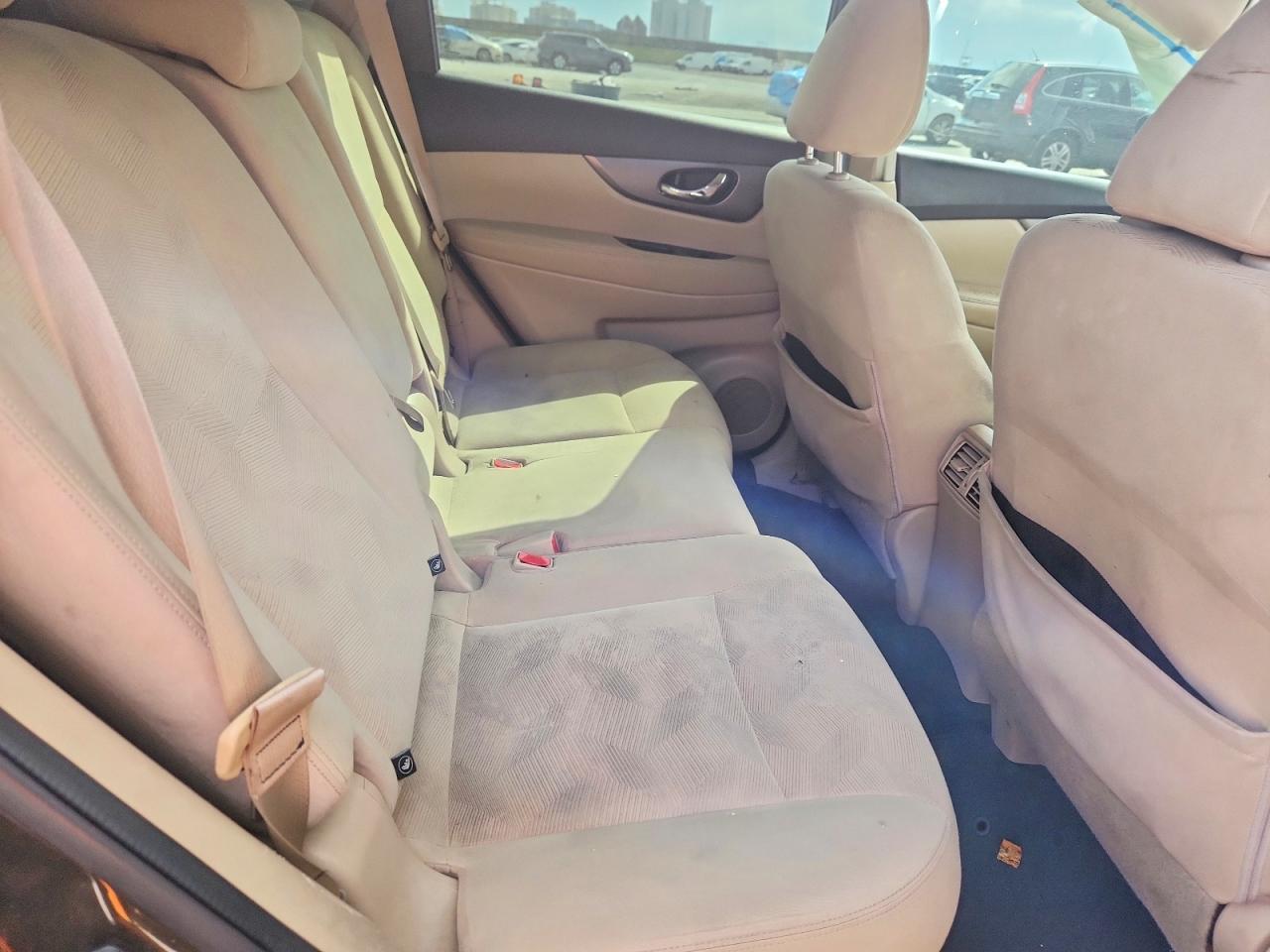 2016 Nissan Rogue S - zdjęcie 11