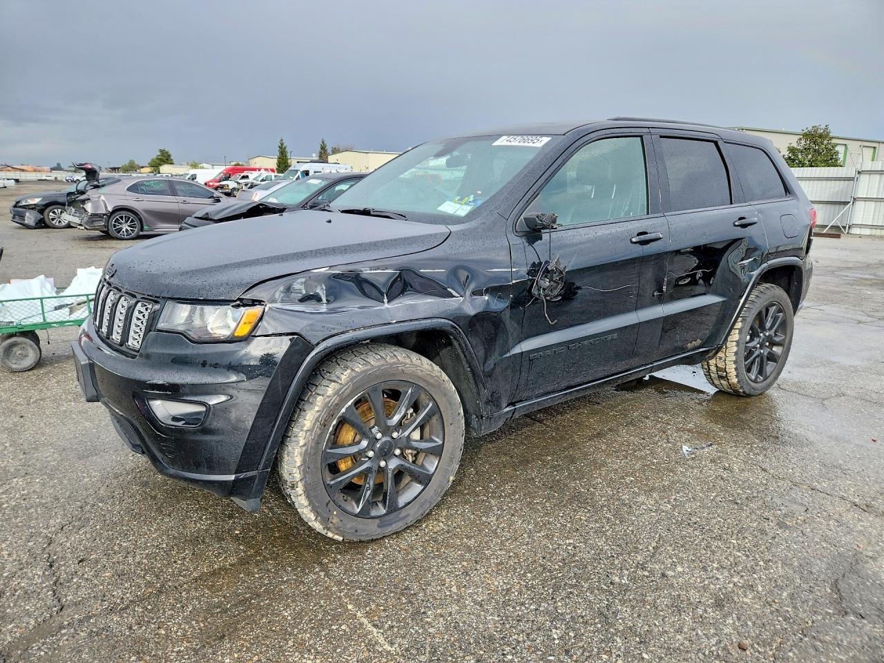 2021 Jeep Grand Cherokee Laredo - zdjęcie główne