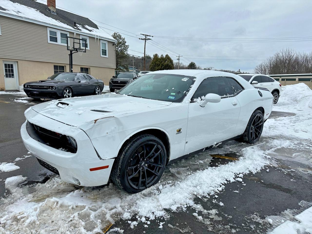 2022 Dodge Challenger R/T Scat Pack - zdjęcie główne