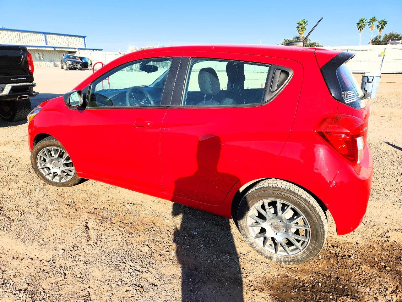2017 Chevrolet Spark Ls - zdjęcie 2
