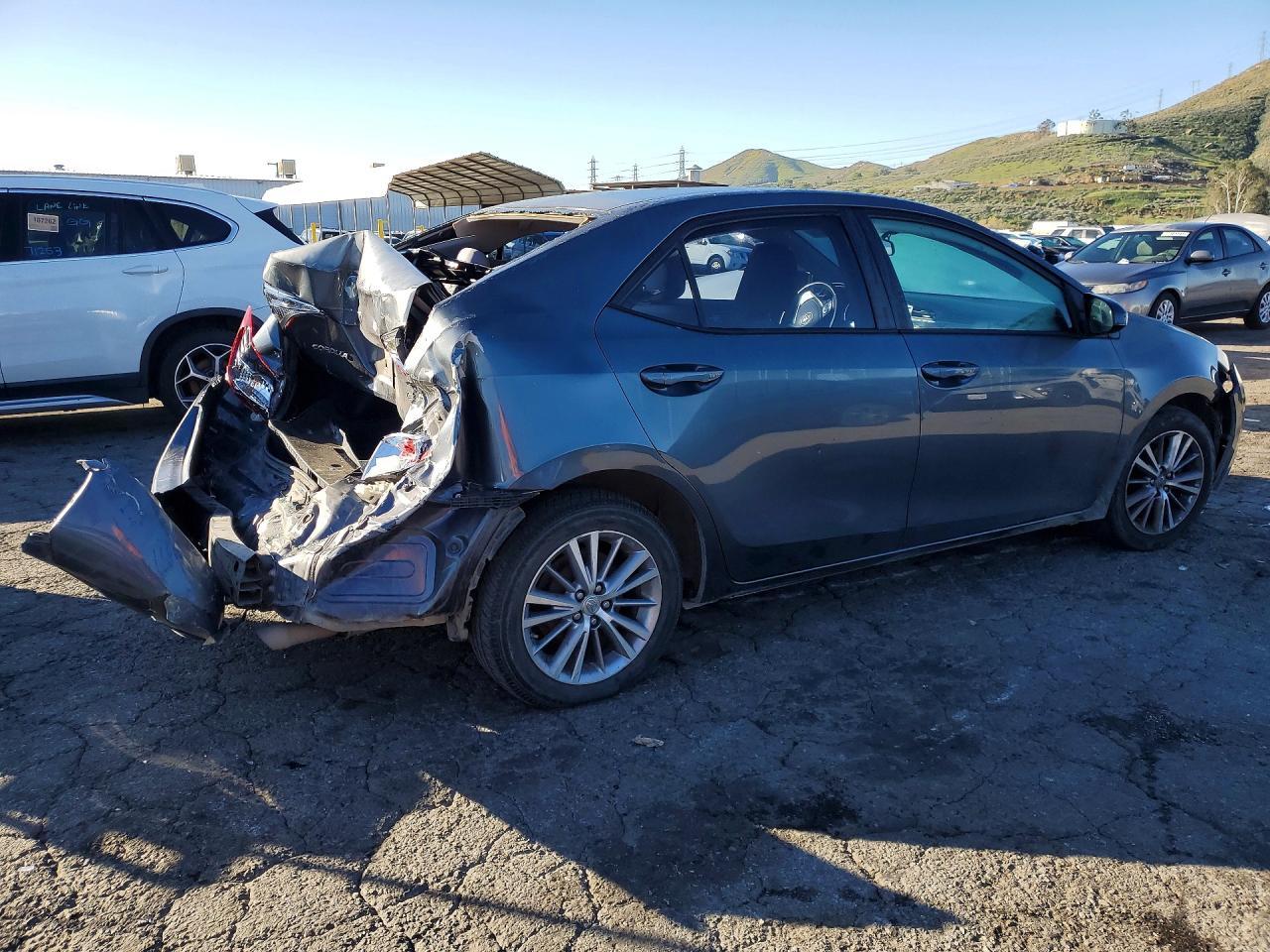 2015 Toyota Corolla L - zdjęcie 3