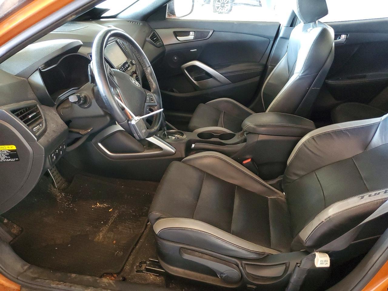 2016 Hyundai Veloster Turbo - zdjęcie 7