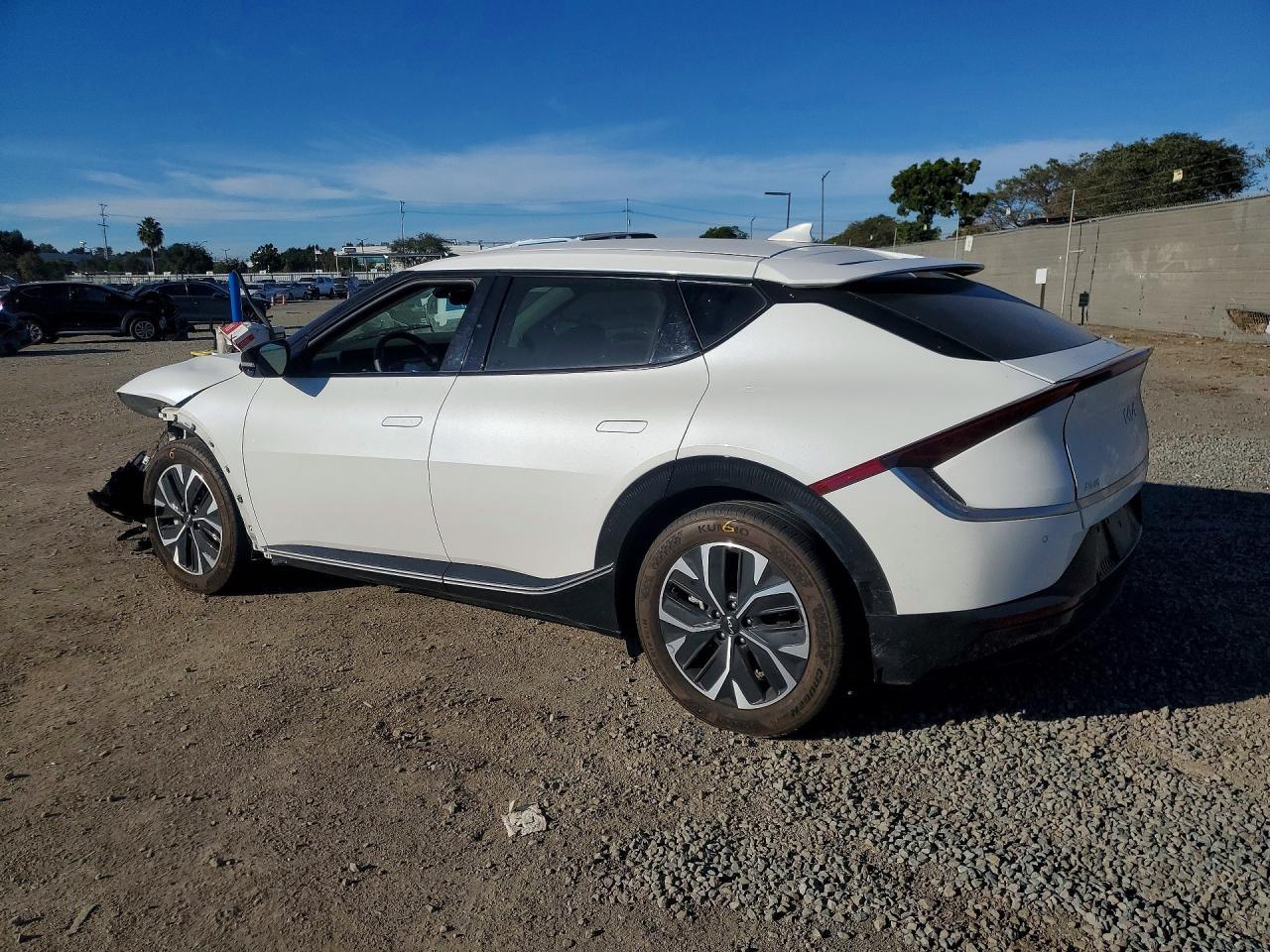 2024 Kia Ev6 Wind - zdjęcie 2