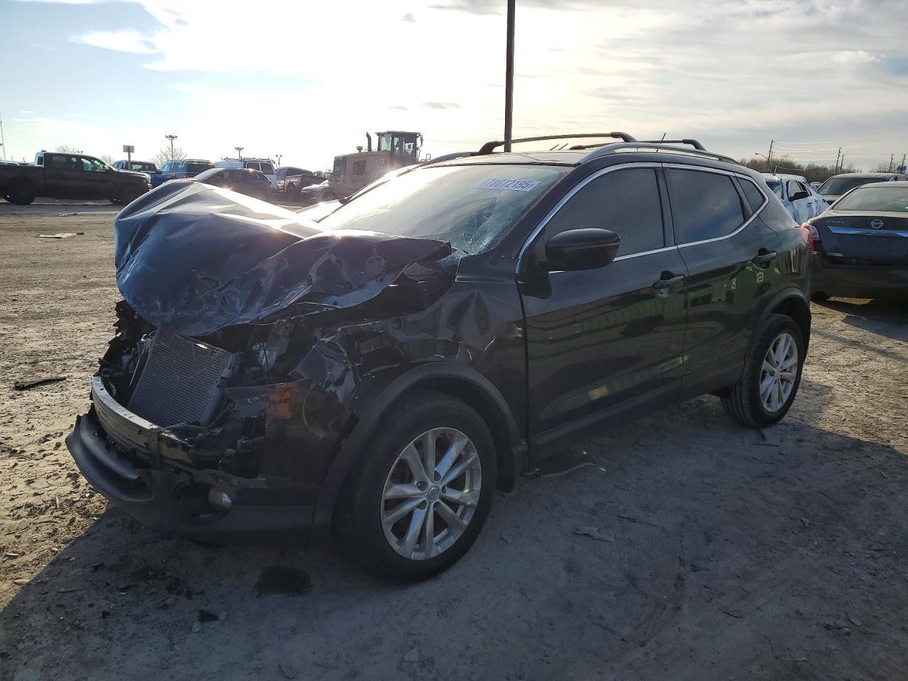 2018 Nissan Rogue Sport Sv - zdjęcie główne