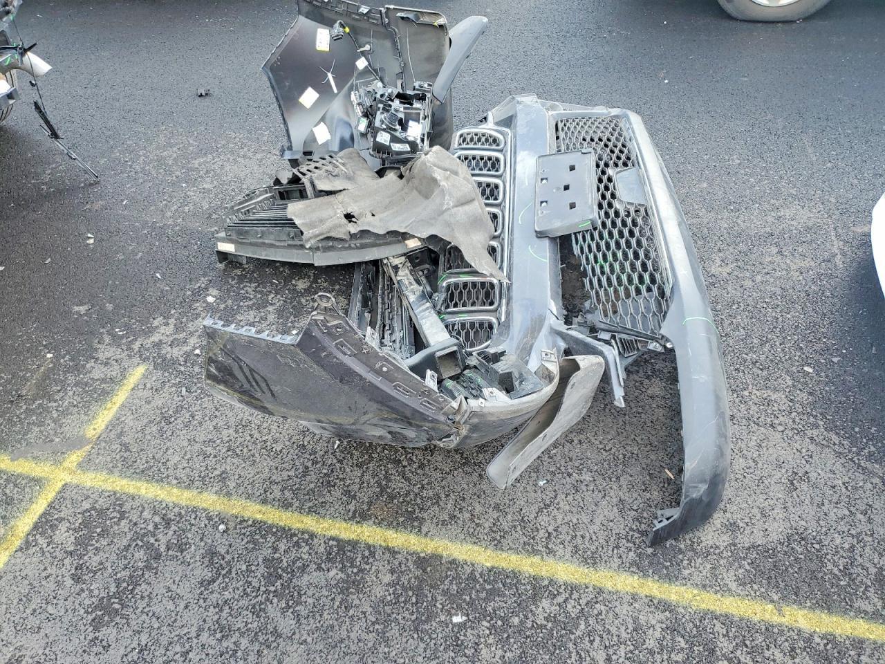 2025 Jeep Grand Cherokee Laredo - zdjęcie 12