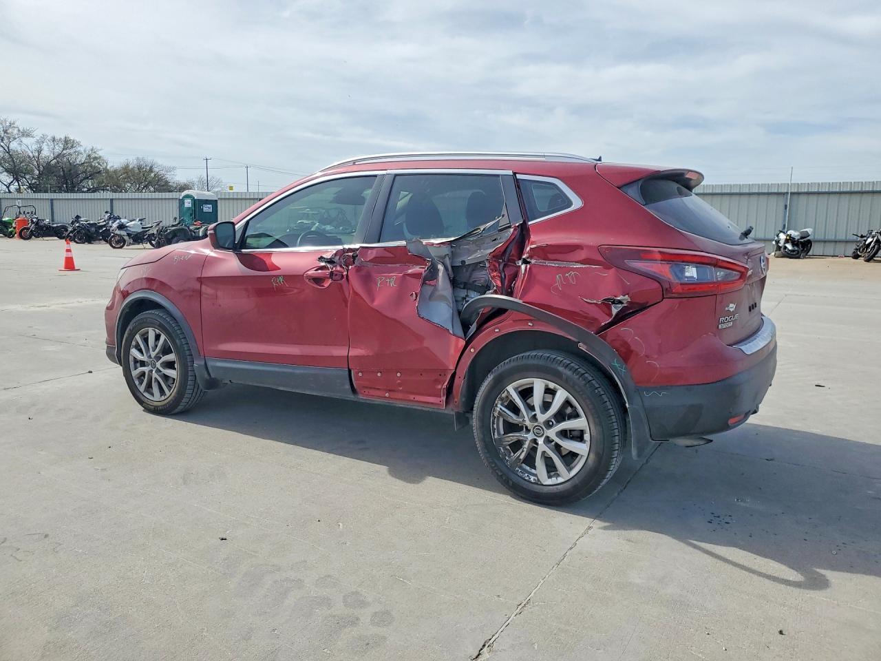 2020 Nissan Rogue Sport Sv - zdjęcie 2