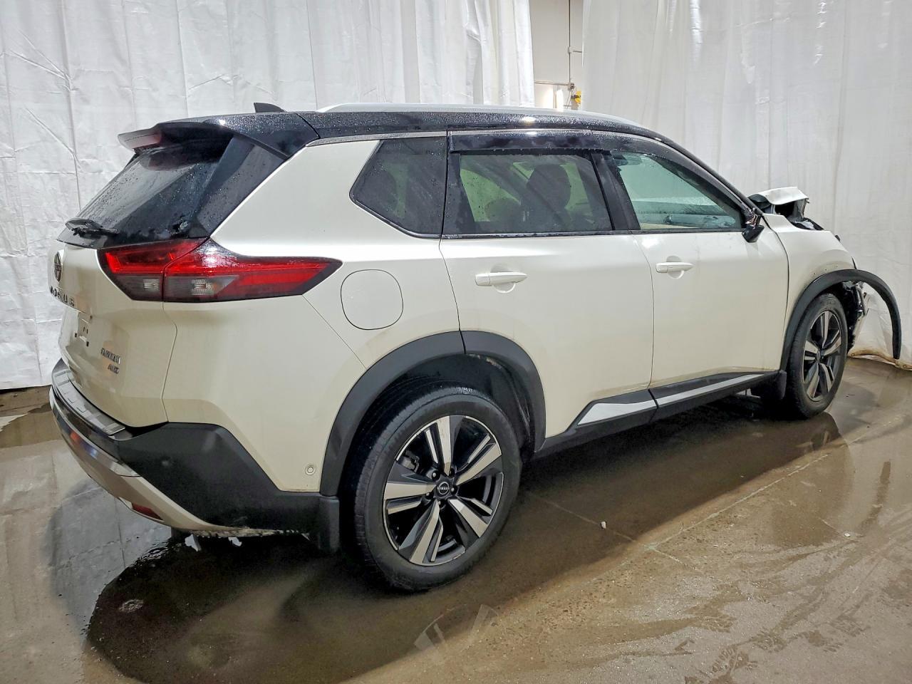 2023 Nissan Rogue Platinum - zdjęcie 3