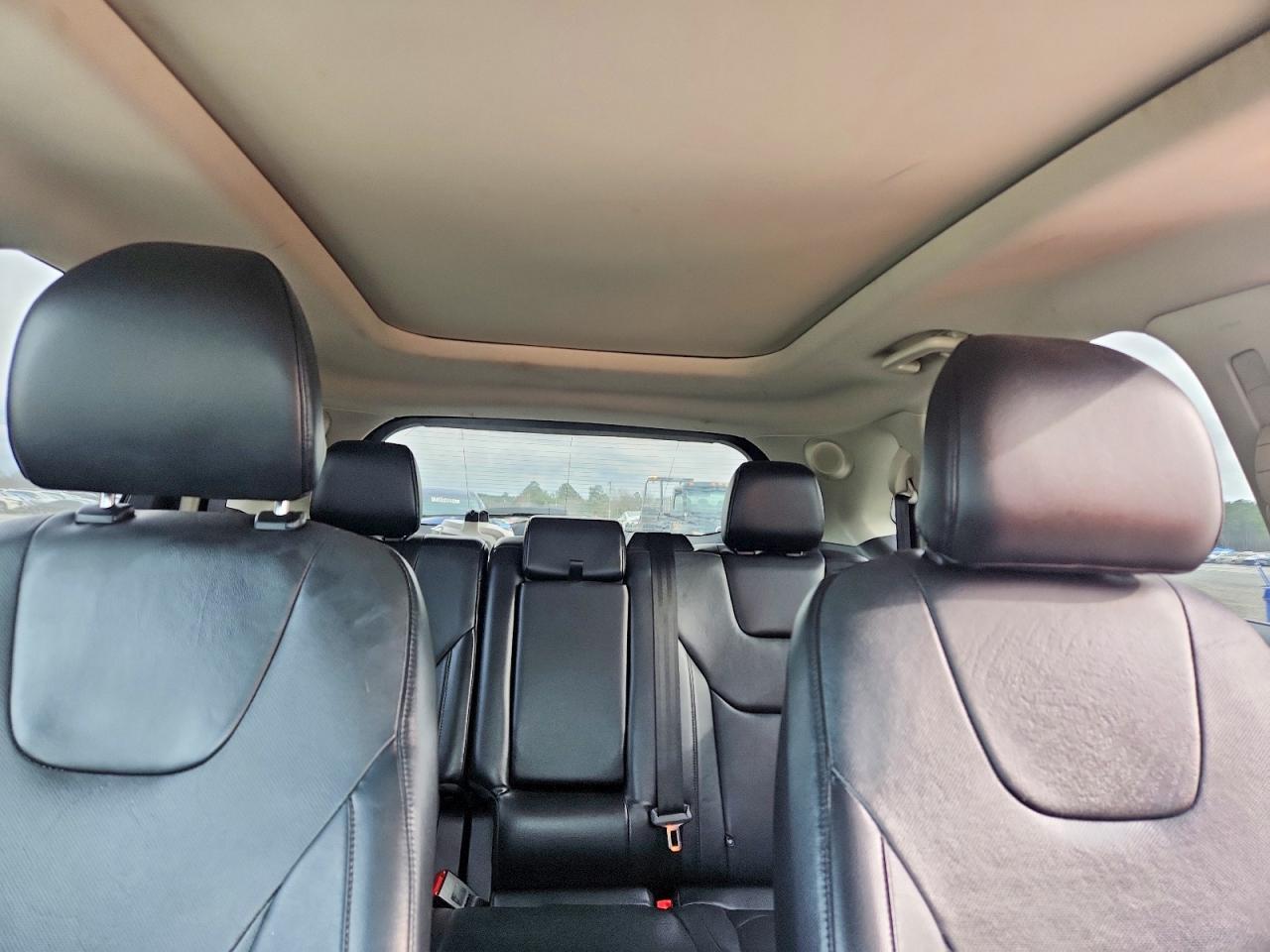 2015 Ford Edge Titanium - zdjęcie 10