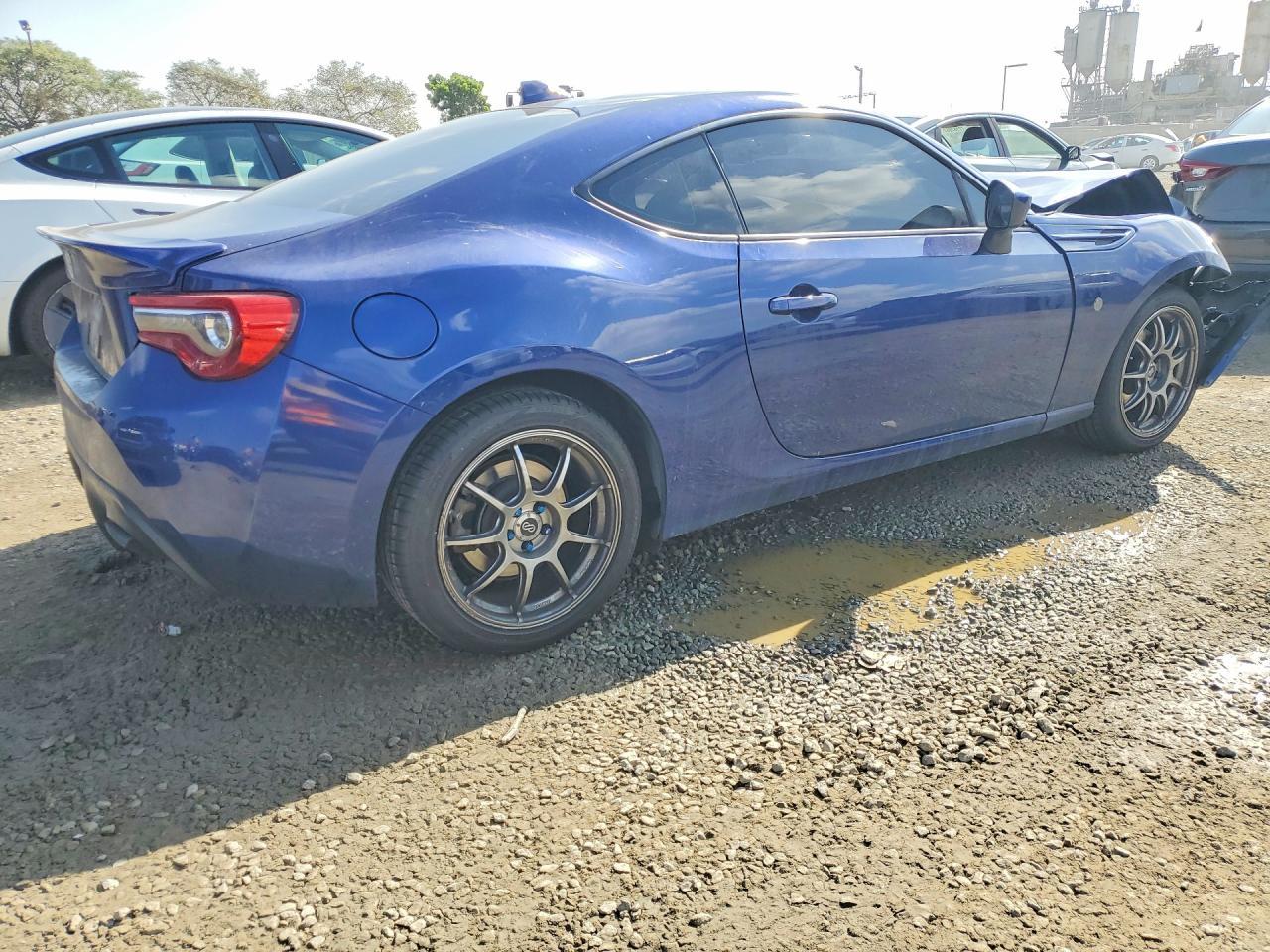 2017 Toyota 86 Base - zdjęcie 3
