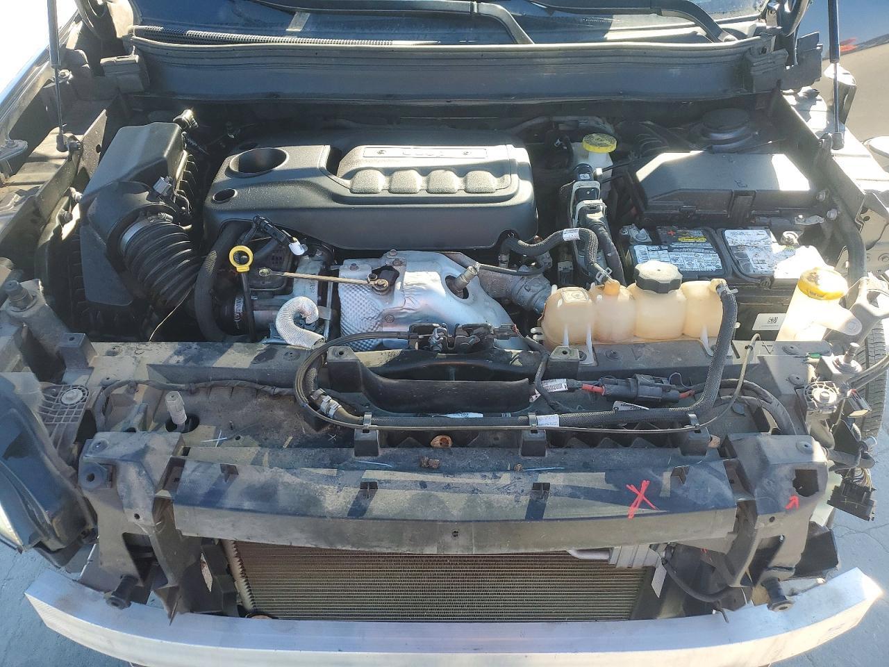 2019 Jeep Cherokee Latitude Plus - zdjęcie 12