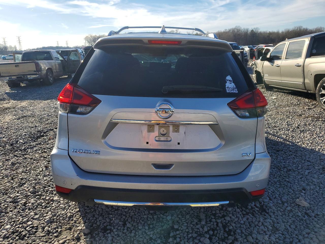 2020 Nissan Rogue Sv - zdjęcie 6