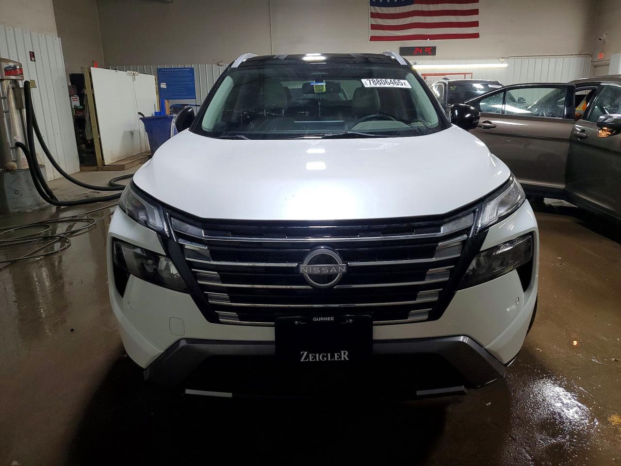 2024 Nissan Rogue Sl - zdjęcie 5