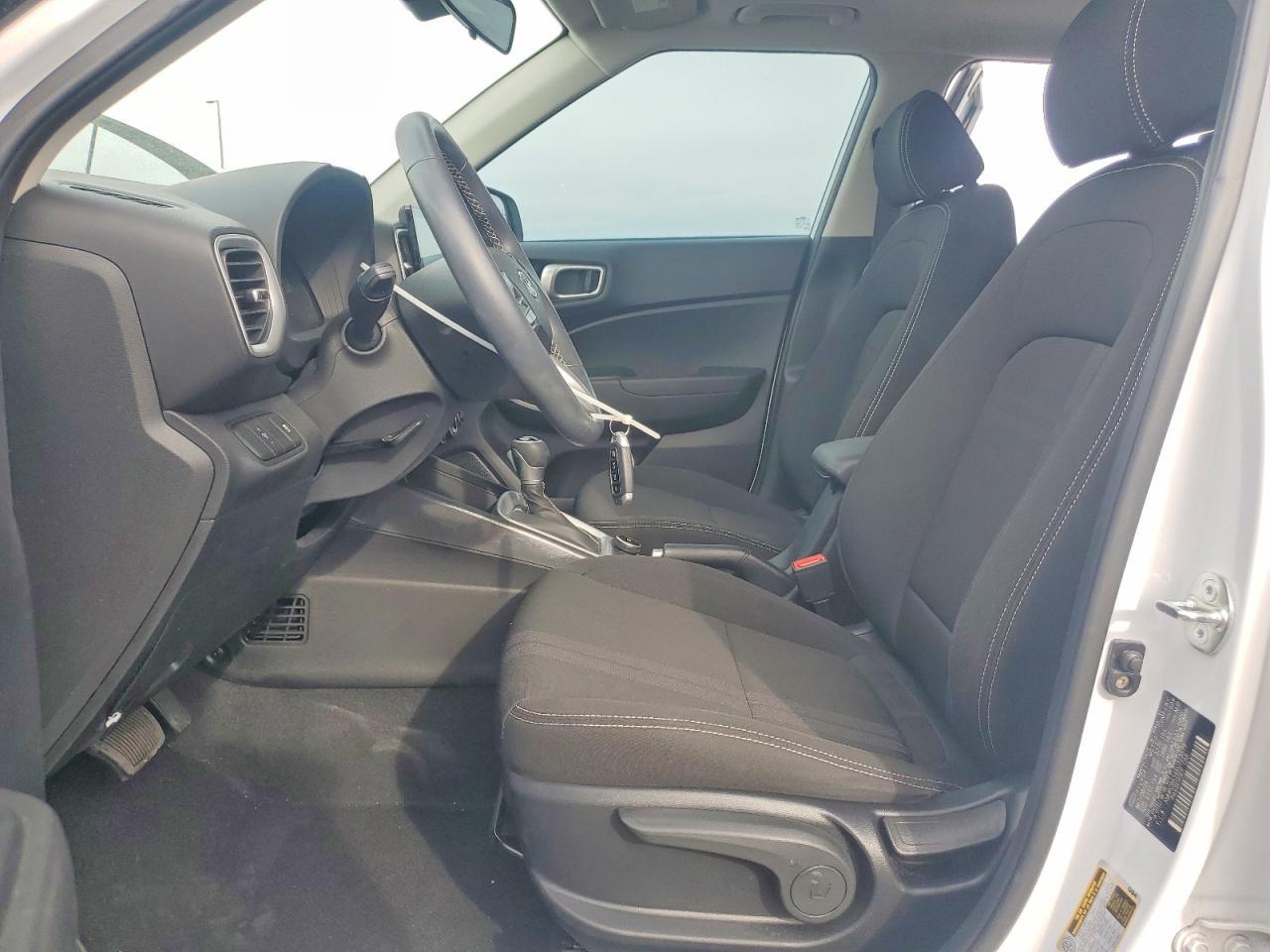 2024 Hyundai Venue Sel - zdjęcie 7