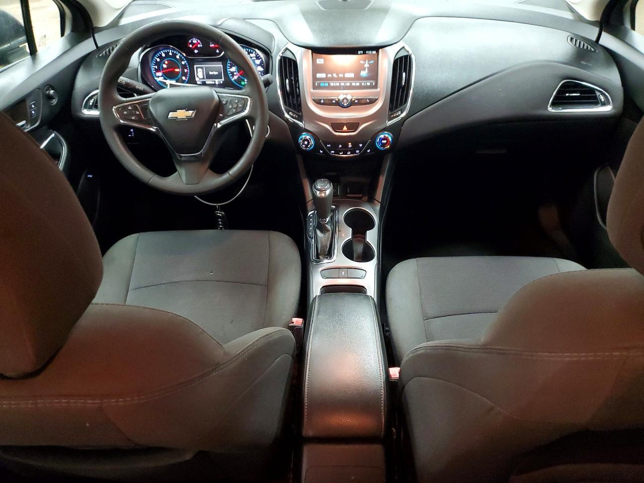 2017 Chevrolet Cruze Lt - zdjęcie 8