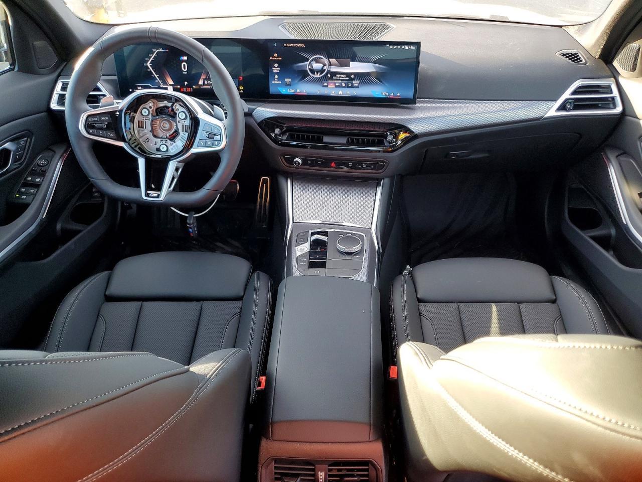 2025 BMW 330I - zdjęcie 8