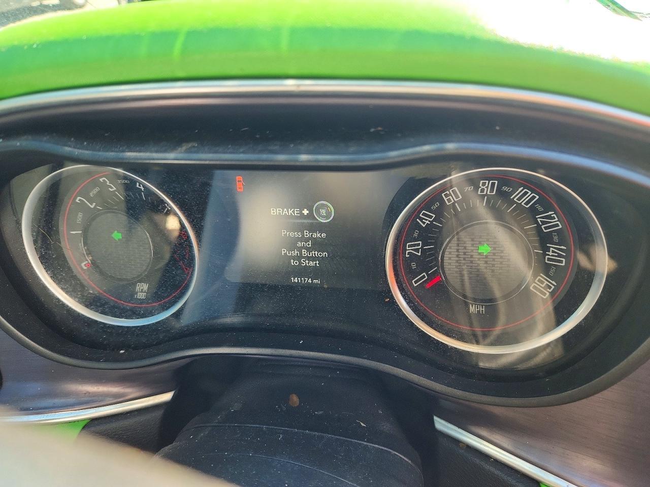 2017 Dodge Challenger R/T - zdjęcie 9