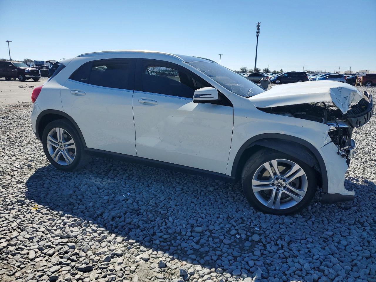 2018 Mercedes-Benz Gla 250 - zdjęcie 4