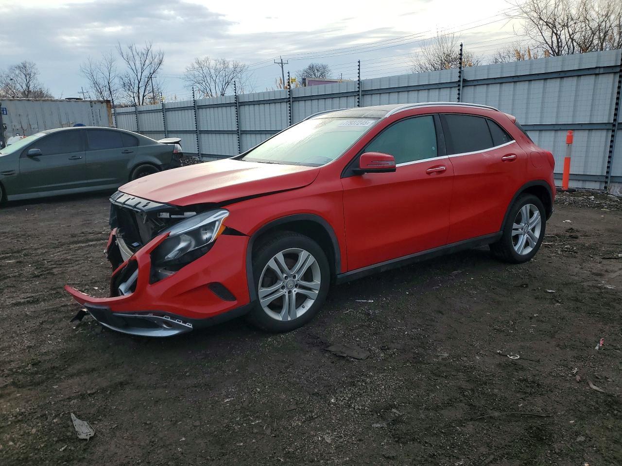 2017 Mercedes-Benz Gla 250 4Matic - zdjęcie główne