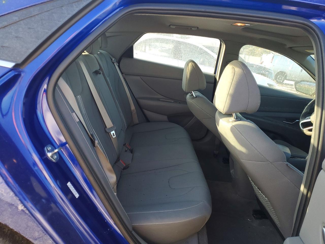 2024 Hyundai Elantra Sel - zdjęcie 10