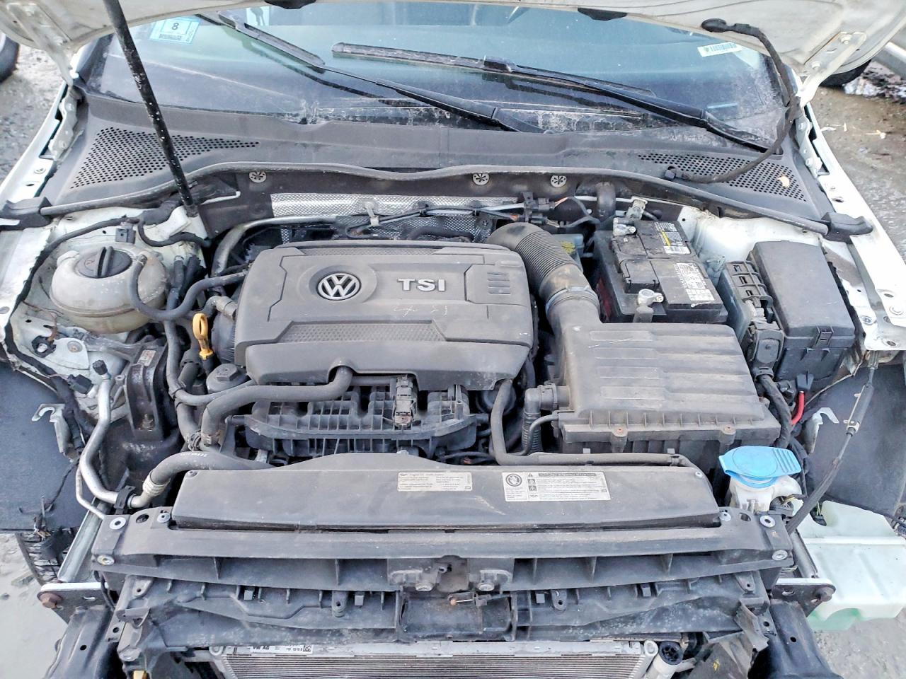 2015 Volkswagen Golf Sportwagen S - zdjęcie 11