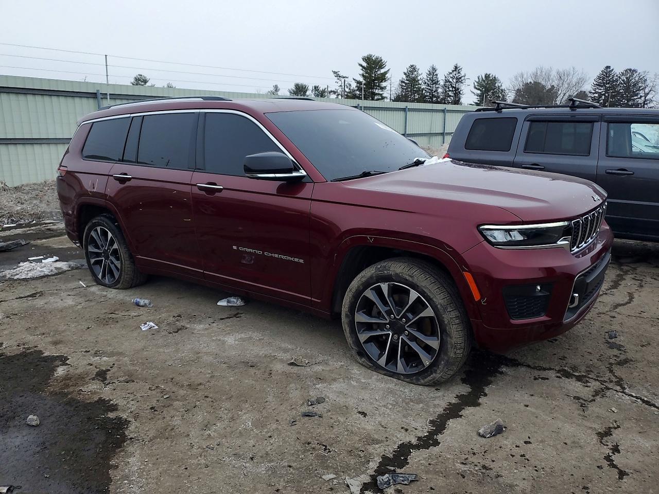 2022 Jeep Grand Cherokee L Overland - zdjęcie 4