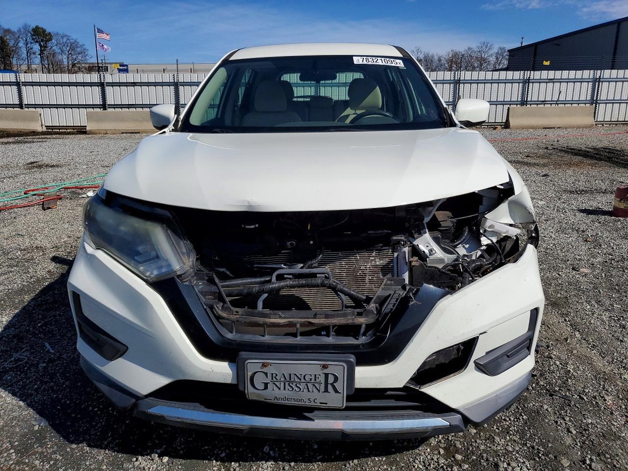 2017 Nissan Rogue S - zdjęcie 5