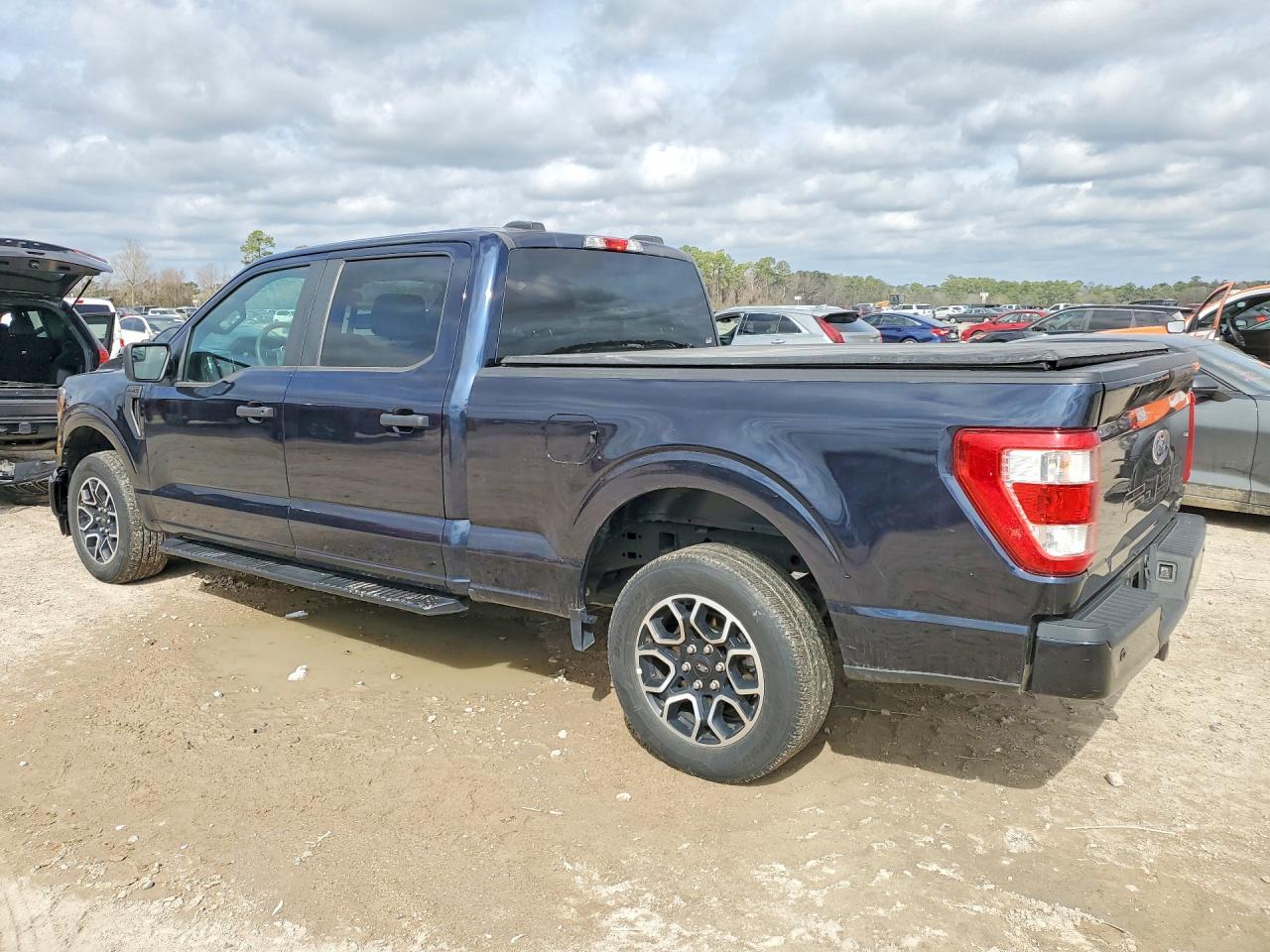 2023 Ford F150 Supercrew - zdjęcie 2