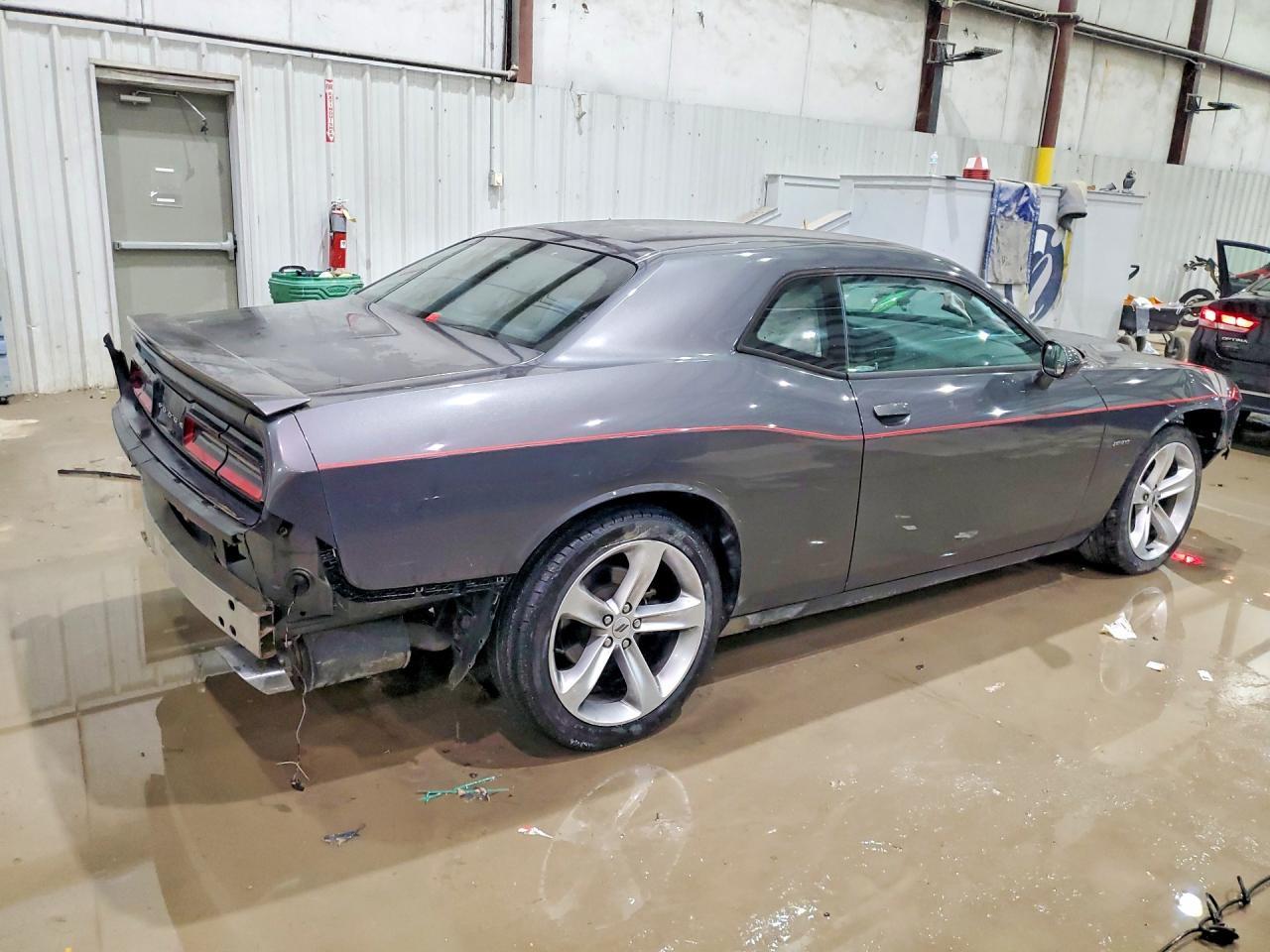 2017 Dodge Challenger R - zdjęcie 3