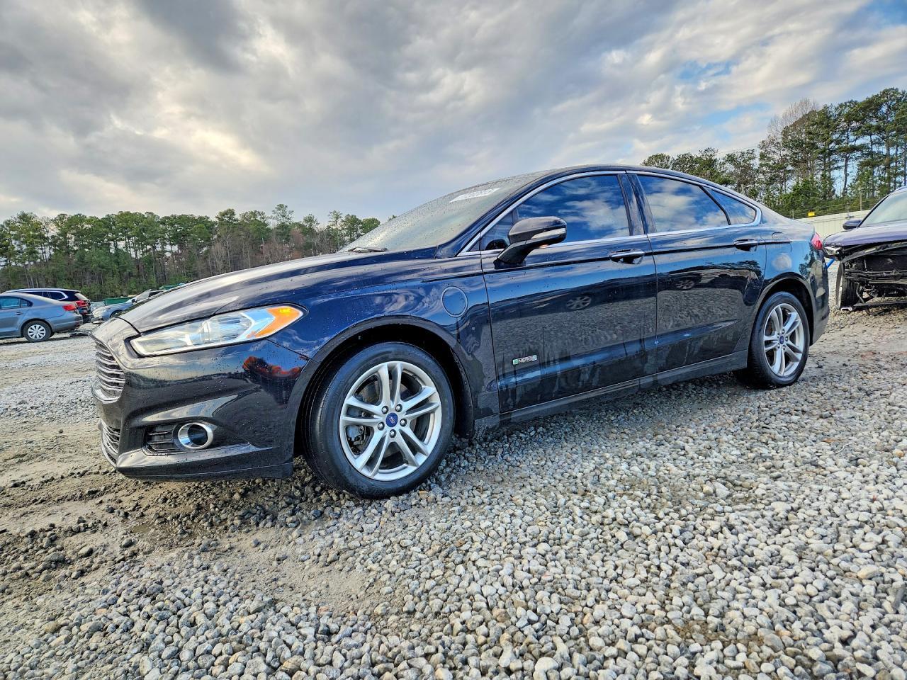 2016 Ford Fusion Titanium Phev - zdjęcie główne