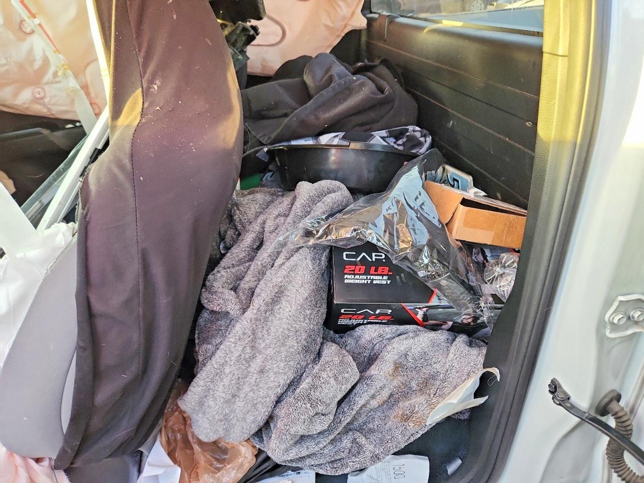 2021 Toyota Tacoma Sr - zdjęcie 10