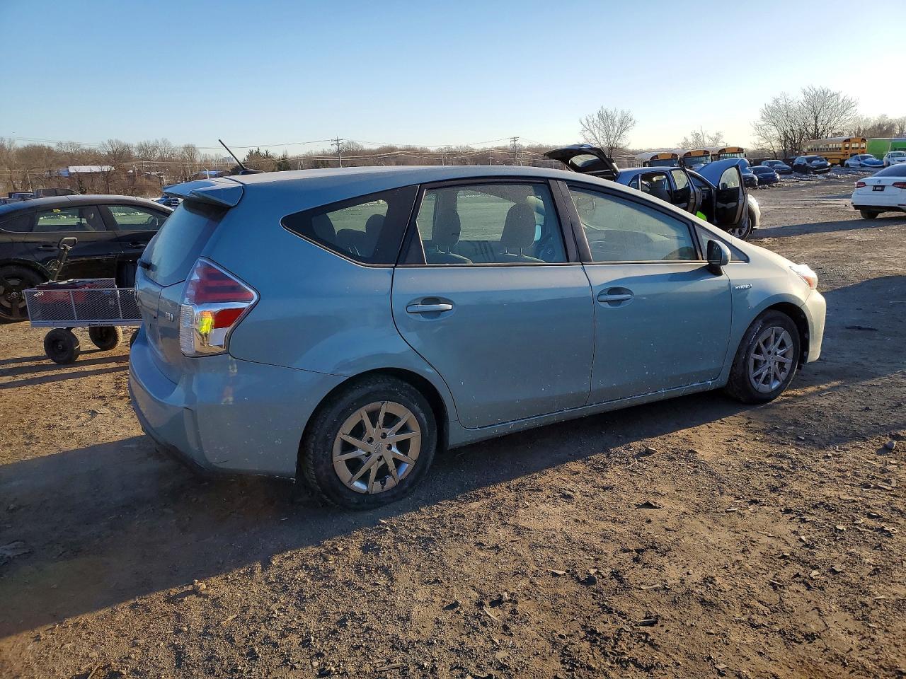 2015 Toyota Prius V Three - zdjęcie 3